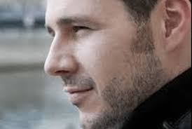 Damien Pass, Bass-baritone