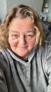 I see you too, fellow chucks and pearls enthusiast