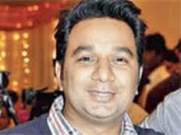 Ahmed's Moulin Rouge ambitions