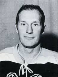 Player photos for the 1970-71 Green Bay Bobcats at hockeydb.com