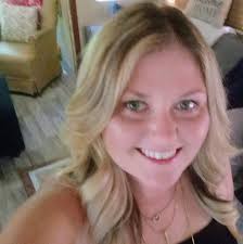 Move out cleaning and paint touch up needed