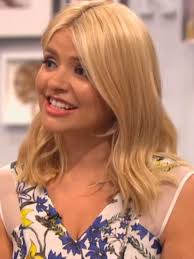 Dry Shampoo: Is it REALLY bad for your hair?