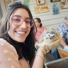 Thanks to the efforts of HCOM Cleveland students, faculty, and staff, a  local family of four was able to receive a cart full of gifts for the  holidays. The family, as part