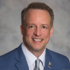 Fifth Third wealth management unit doubles assets in six months to top $2  billion, more growth planned