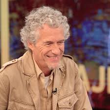 La aventura del saber added a new...