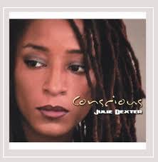 Julie Dexter's Instagram, Twitter & Facebook