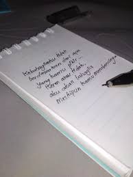 Gulungan tersebut dianggap sebagai bentuk buku. Ihm Kelak Kutipan Buku Penulisan Buku Kata Kata Mutiara