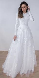 15 Dreamy Long Sleeve Wedding Dresses That You Want To Wear Long Sleeved Wedding Dress Weddi Long Wedding Dresses Wedding Dress Long Sleeve Wedding Dresses