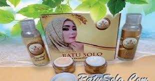 Cream Ratu Solo Cream Kecantikan Untuk Membuat Wajah Putih Halus Mulus Bebas Jerawat Flek Hitam Mengatasi Wajah K Produk Kecantikan Lotion Pencerah Kulit