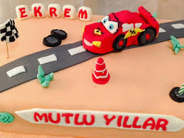 The Cars Simsek Mcqueen Pasta Panosundaki Pin