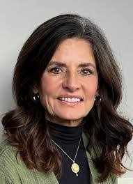 Lisa Geis's Instagram, Twitter & Facebook