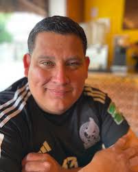 Alejandro Bustamante (@alexbust.10) • Instagram photos and videos