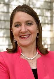 Schumann '22, Dr. Brenda