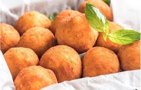 Croquetas De Arroz Rellenas De Atun Pequerecetas En 2020 Receta De Croquetas Caseras Croquetas Aperitivos