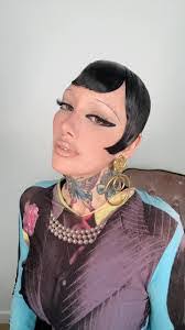 Aaron Reigle's Instagram, Twitter & Facebook