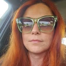 Lisa doiron (@lisa_doiron)