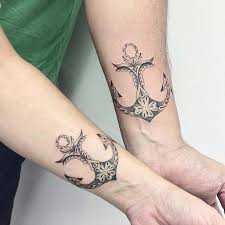 23 Awesome Brother And Sister Tattoos To Show Your Bond Nagel Ontwerp Sister Tattoos Tattoos Friend Tattoos