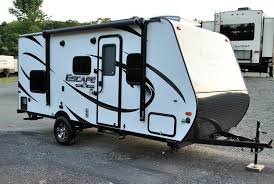 6 Best Lightweight Travel Trailers Under 3 000 Lbs January 2021 Skaamp Lightweight Travel Trailers Travel Trailer Ultra Lite Travel Trailers