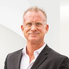 Sam Horner's Instagram, Twitter & Facebook