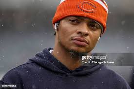 2,988 American Football Player Snow Stock Photos, High-Res Pictures, and  Images