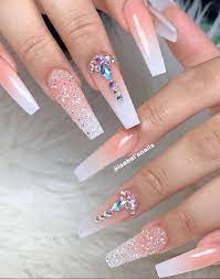 Coffin nail designs look awesome, especially with a long nails, but you don't have to have long nails to take part in this trend. Pin On Coffin Stiletto Nails Design