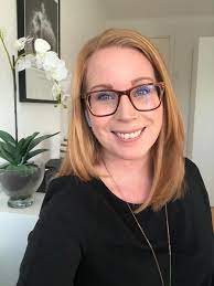 Born 16 july 1983) is a swedish politician and lawyer. Annie Loof Nyhet Pa Mandag Finns Ekonomiskt Stod Att Facebook