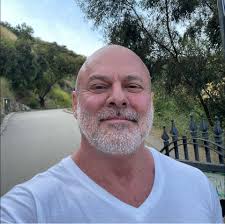 Daniel Kris (@daniel.kris.96) • Facebook