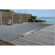 Piscineale vous propose un grand choix de bâches à barre pour piscine. Bache A Barres Easy Top Albiges