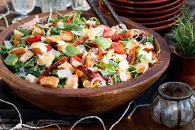 Mediterraner Brotsalat Schnell Und Einfach Gemacht Emmikochteinfach Rezept Brotsalat Rezepte Essensrezepte