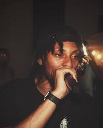 Issac Mora (@laughterblackberry) • Instagram photos and videos