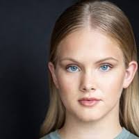 Jenna Warren's Instagram, Twitter & Facebook