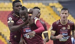 El 9 de junio del 2018 había muchas circunstancias en contra del deportes tolima, estaba definiendo el título del fútbol profesional colombiano pero había dejado escapar en casa la posibilidad de ganar con 0 a 1 en contra. Ligabetplay Tolima Es Campeon Del Futbol Colombiano Antena 2