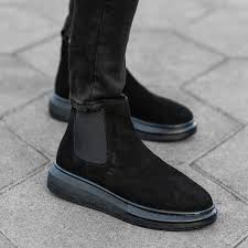 Ever wondered how to style different boots with the right bottoms? Echt Wildleder Hype Sohle Chelsea Boots In Schwarz