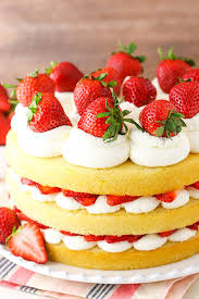 easy strawberry shortcake cake recipe