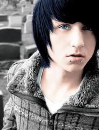 Emo/scence (@EmoEsgks)