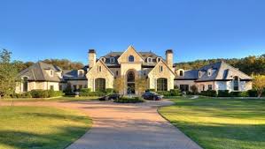 Living Your Rock And Roll Dream In Austin Texas Homes Com Mansions Houses In Austin Houses In Dallas Texas
