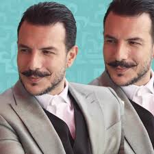 لا يوجد جمال بدون سعادة. Ø¨Ø§Ø³Ù„ Ø®ÙŠØ§Ø· Ù…Ø¹ Ø´Ù‚ÙŠÙ‚Ù‡ ÙˆÙÙŠ Ø­ÙˆØ¶ Ø§Ù„Ø³Ø¨Ø§Ø­Ø© ØµÙˆØ± Ù…Ø¬Ù„Ø© Ø§Ù„Ø¬Ø±Ø³