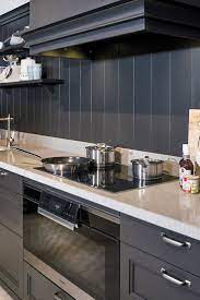 zwarte keuken met miele apparatuur keuken donkere keukens landelijke keuken