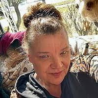 Tori Warner's Instagram, Twitter & Facebook