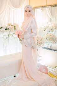 Kami kepitkan belakang patung ketika ambil gambar 17 Jubah Nikah Ideas Muslimah Wedding Dress Muslim Wedding Dresses Muslimah Wedding
