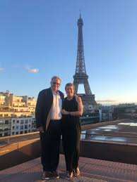 La tour est aussi un des monuments payants les plus visités au monde, avec près de 7 millions de visiteurs par an. Eiffeltoweratnight Hashtag On Twitter