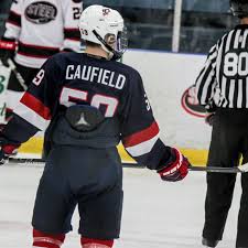 Le canadien de montréal a annoncé vendredi que cole caufield a été rappelé du rocket de laval au sein de l'escouade de réserve, tandis que le gardien cayden primeau a été rappelé d'urgence. 2019 Nhl Draft Prospect Profile Why The Los Angeles Kings Should Take Cole Caufield Jewels From The Crown