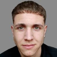 600+ perfiles de «Földi»