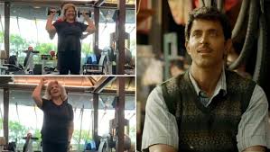 6 years ago | 92 views. Bollywood News Hrithik Roshan S Mother Dances To His Song From Super 30 Latestly