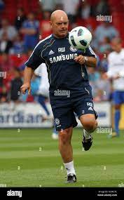 Chelsea first team coach hi-res stock photography and images - Page 5 -  Alamy