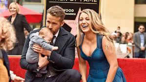This is a very important anniversary! Wieder Schwanger Ryan Reynolds Und Ehefrau Blake Lively Necken Sich Auf Instagram