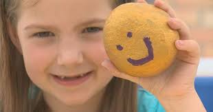Regina kids ditching technology to hunt for kindness rocks