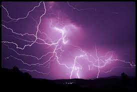 19 Electrifying Photos Of Epic Storms Lightning Storm Storm Photography Lightning