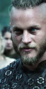 Look into my eyes.. what do you see? 😊😻😸 : Missenell.