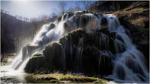 Lo sentimos, no hay rutas ni actividades disponibles para reservar online en las fechas seleccionadas. La Cascade De Baume Les Messieurs Iii Foto Bild Wasser Natur Frankreich Bilder Auf Fotocommunity